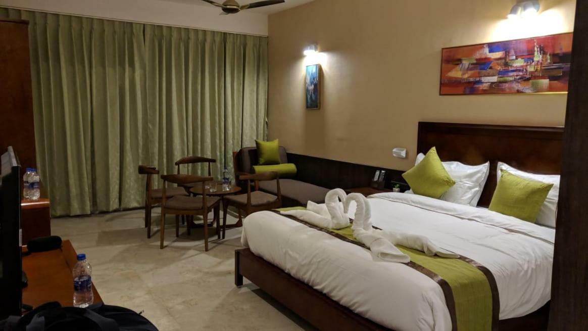 Hotel Sonar Bangla Taki Hasnabad Экстерьер фото